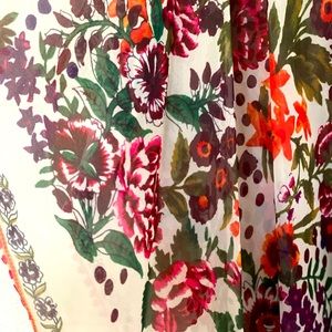 XXL Long Kimono. White with bright floral print.